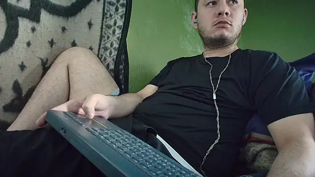 Snapshot of sweet_cock28 chatting on 24, 10, 2025 sweet cock28 online show from 24, 10, 2025