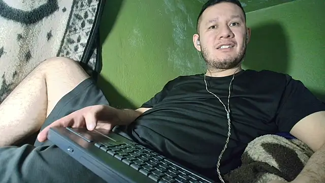 Snapshot of sweet_cock28 chatting on 16, 11, 2025 sweet cock28 online show from 16, 11, 2025