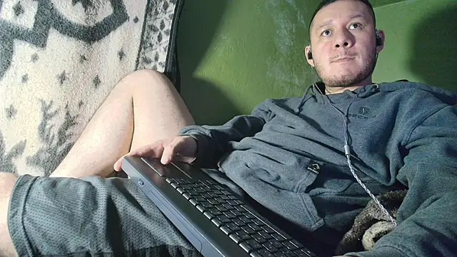 Snapshot of sweet_cock28 chatting on 3, 12, 2025 sweet cock28 online show from 3, 12, 2025