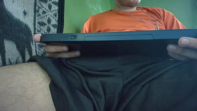 Snapshot of sweet_cock28 chatting on 8, 4, 2026 sweet cock28 online show from 8, 4, 2026