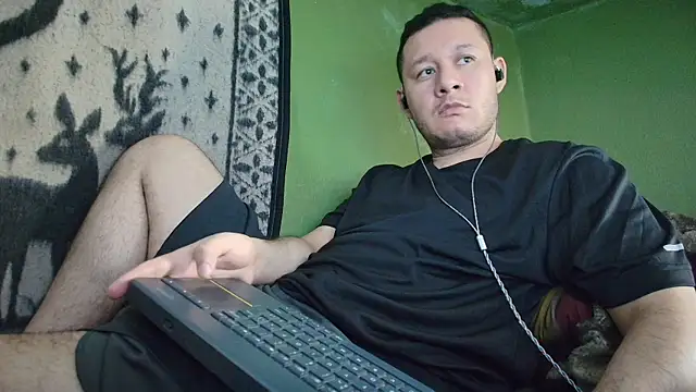 Snapshot of sweet_cock28 chatting on 17, 4, 2026 sweet cock28 online show from 17, 4, 2026