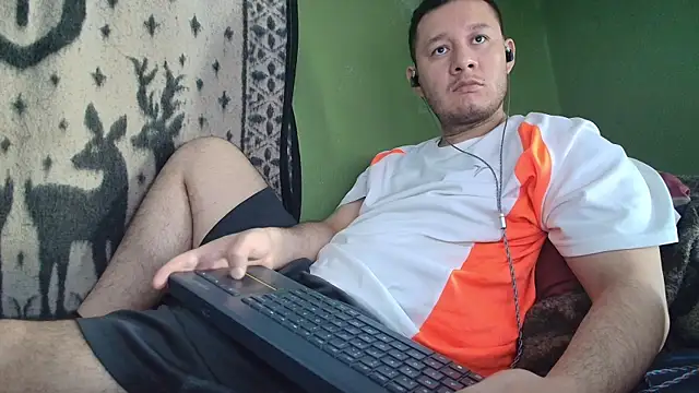Snapshot of sweet_cock28 chatting on 15, 5, 2026 sweet cock28 online show from 15, 5, 2026