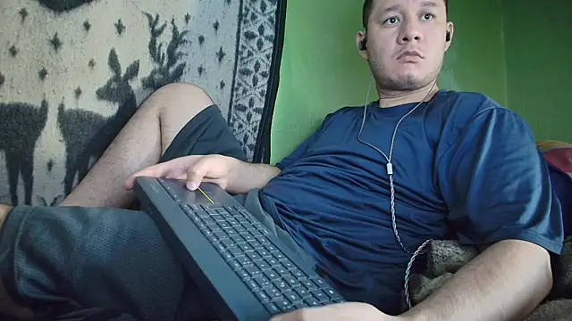 Snapshot of sweet_cock28 chatting on 20, 5, 2026 sweet cock28 online show from 20, 5, 2026