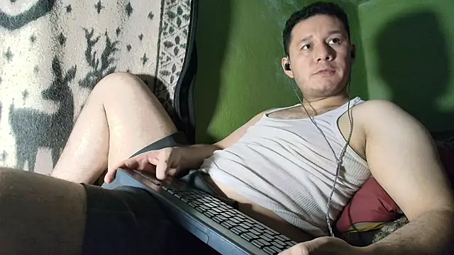 Snapshot of sweet_cock28 chatting on 3, 6, 2026 sweet cock28 online show from 3, 6, 2026