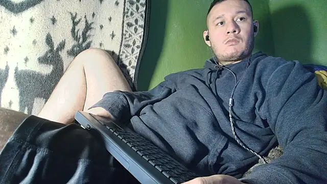 Snapshot of sweet_cock28 chatting on 7, 6, 2026 sweet cock28 online show from 7, 6, 2026