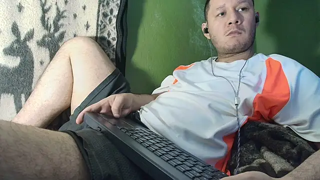 Snapshot of sweet_cock28 chatting on 18, 7, 2026 sweet cock28 online show from 18, 7, 2026