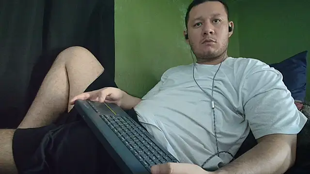 Snapshot of sweet_cock28 chatting on 24, 7, 2026 sweet cock28 online show from 24, 7, 2026