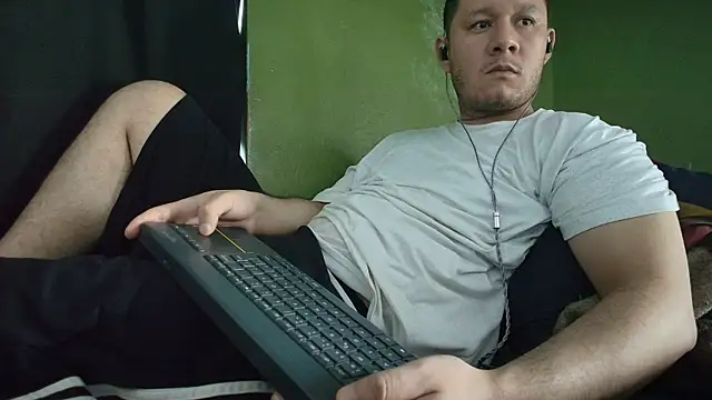 Snapshot of sweet_cock28 chatting on 25, 7, 2026 sweet cock28 online show from 25, 7, 2026