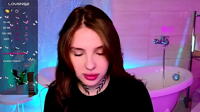 mia chill online show from 1, 3, 2025