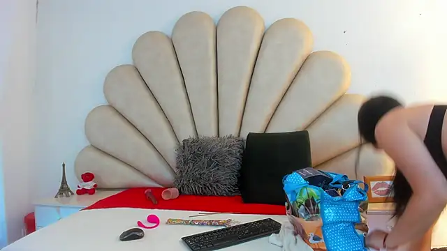 Natasha  Blue online show from 18, 3, 2025