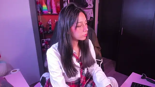 amber yull online show from 9, 5, 2026