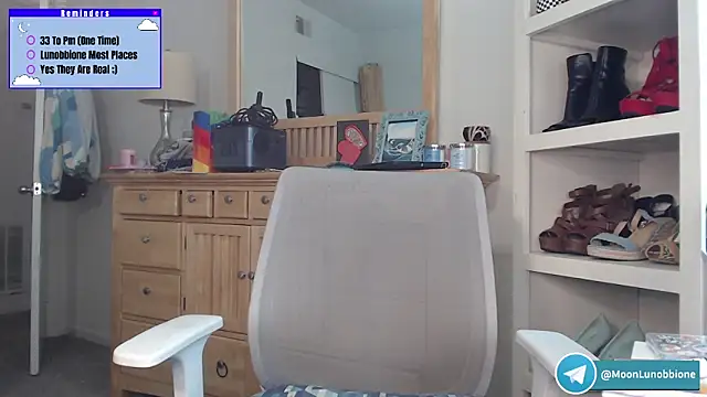 Snapshot of Lunobbione chatting on 1, 4, 2026 Lunobbione online show from 1, 4, 2026