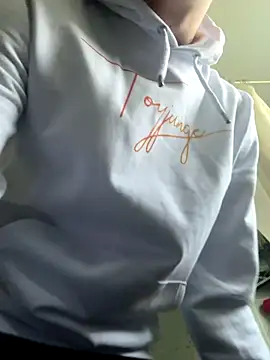 Snapshot of Toyjungee chatting on 30, 9, 2025 Toyjungee online show from 30, 9, 2025