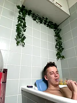 Snapshot of Toyjungee chatting on 6, 10, 2025 Toyjungee online show from 6, 10, 2025