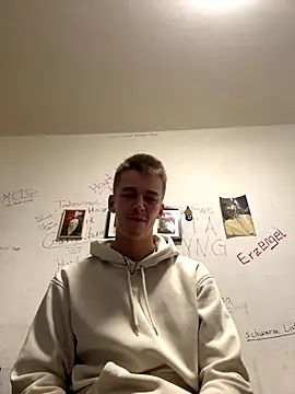 Snapshot of Toyjungee chatting on 14, 12, 2025 Toyjungee online show from 14, 12, 2025