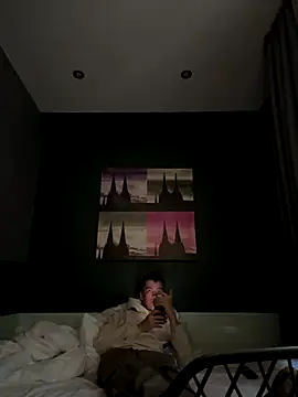 Snapshot of Toyjungee chatting on 15, 12, 2025 Toyjungee online show from 15, 12, 2025