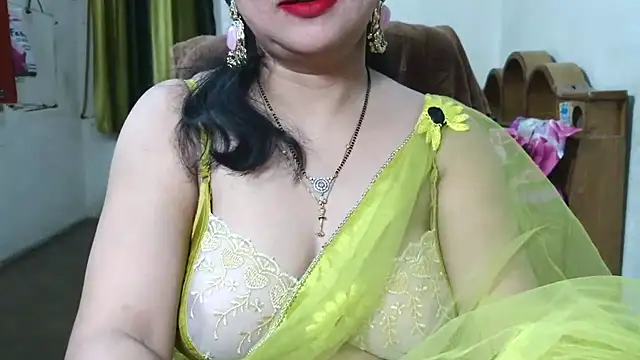 Snapshot of Cute_Mahi22 chatting on 14, 5, 2026 Cute Mahi22 online show from 14, 5, 2026