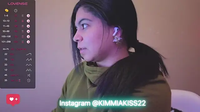 kimmiakiss22 online show from 17, 1, 2025