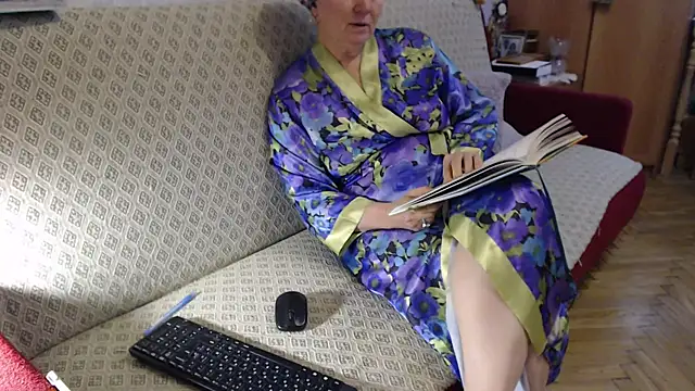 Snapshot of zarinafonliberman chatting on 11, 2, 2025 zarinafonliberman online show from 11, 2, 2025