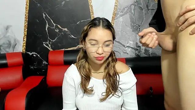 Snapshot of hot-threesome chatting on 2, 2, 2025 hot-threesome online show from 2, 2, 2025