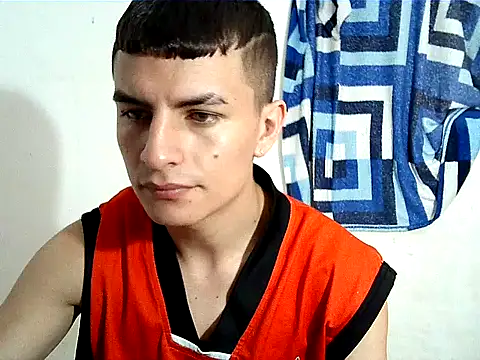 Snapshot of SHAT_SEX chatting on 16, 10, 2025 SHAT SEX online show from 16, 10, 2025