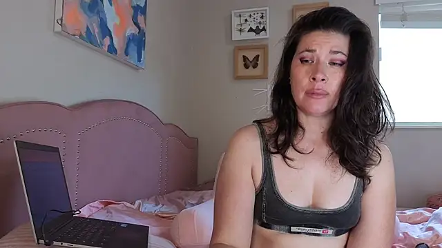 highly inappropriate online show from 16, 6, 2026