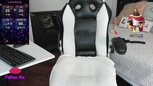 natasha logan  online show from 14, 12, 2024