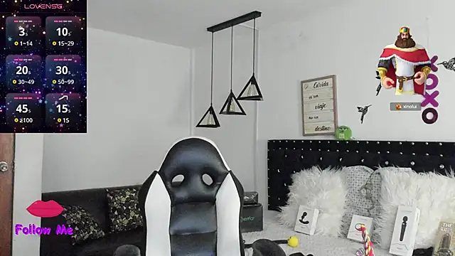 natasha logan  online show from 15, 12, 2024