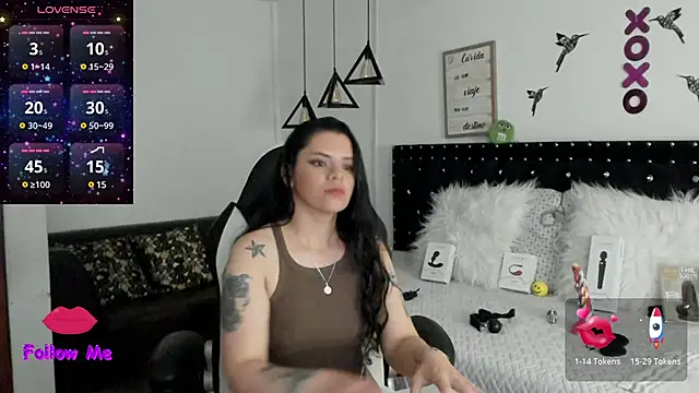 natasha logan  online show from 17, 12, 2024