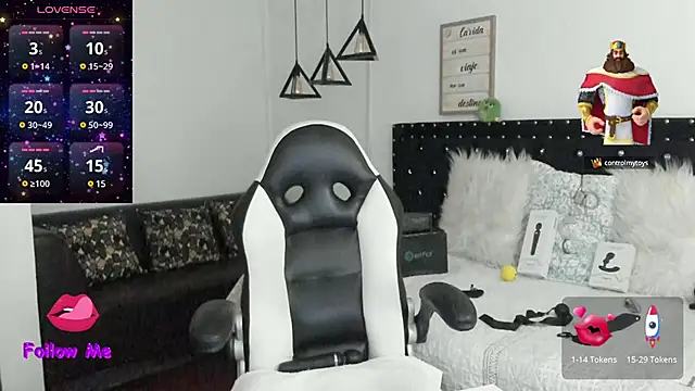 natasha logan  online show from 17, 1, 2025