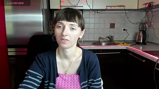 Snapshot of TayanaJons chatting on 9, 1, 2025 TayanaJons online show from 9, 1, 2025