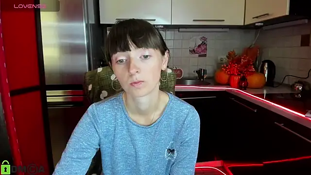 Snapshot of TayanaJons chatting on 7, 10, 2025 TayanaJons online show from 7, 10, 2025