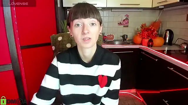 Snapshot of TayanaJons chatting on 15, 10, 2025 TayanaJons online show from 15, 10, 2025