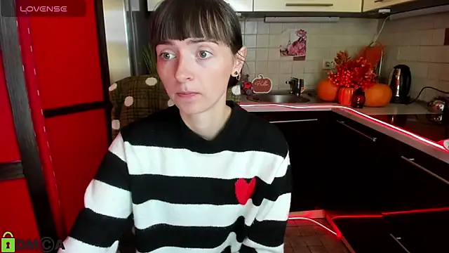 Snapshot of TayanaJons chatting on 16, 10, 2025 TayanaJons online show from 16, 10, 2025