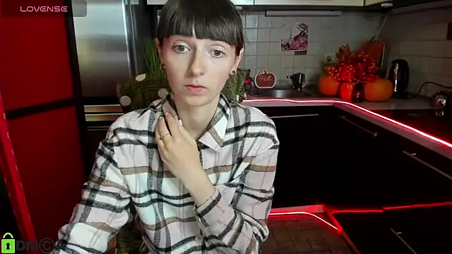 Snapshot of TayanaJons chatting on 18, 10, 2025 TayanaJons online show from 18, 10, 2025