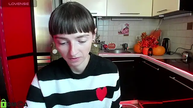 Snapshot of TayanaJons chatting on 20, 10, 2025 TayanaJons online show from 20, 10, 2025