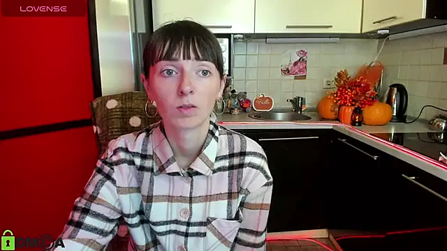 Snapshot of TayanaJons chatting on 21, 10, 2025 TayanaJons online show from 21, 10, 2025