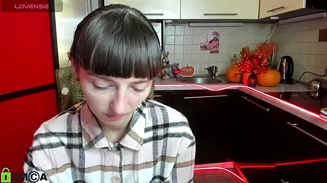 Snapshot of TayanaJons chatting on 24, 10, 2025 TayanaJons online show from 24, 10, 2025