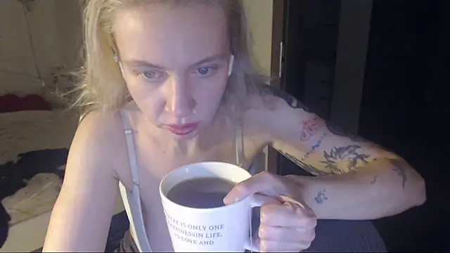 amanda kiss kiss online show from 1, 3, 2026