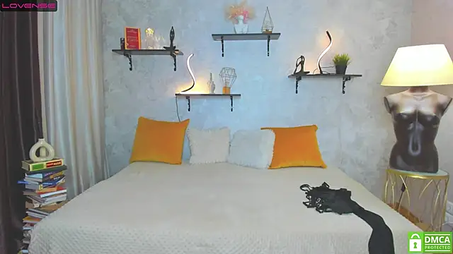 Snapshot of StripBianka chatting on 9, 3, 2025 StripBianka online show from 9, 3, 2025