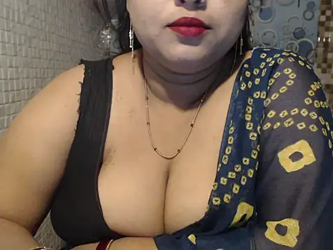 Snapshot of Oh_Maya chatting on 11, 10, 2025 Oh Maya online show from 11, 10, 2025