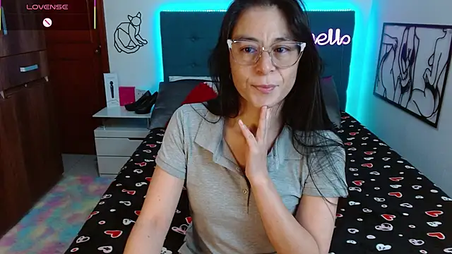 Snapshot of antonella_sweet33 chatting on 9, 11, 2025 antonella sweet33 online show from 9, 11, 2025