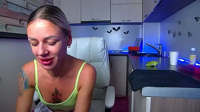 Skinny Nally online show from 28, 11, 2025