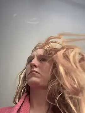 GoldenFlameGoddess online show from 25, 2, 2025