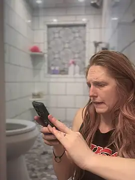 GoldenFlameGoddess online show from 25, 2, 2025