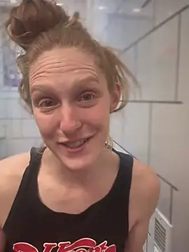 GoldenFlameGoddess online show from 25, 2, 2025