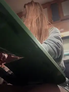 GoldenFlameGoddess online show from 5, 3, 2025