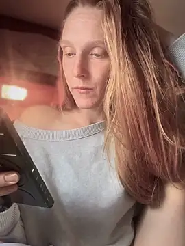 GoldenFlameGoddess online show from 6, 3, 2025