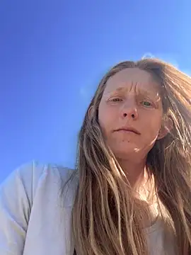 GoldenFlameGoddess online show from 10, 5, 2026