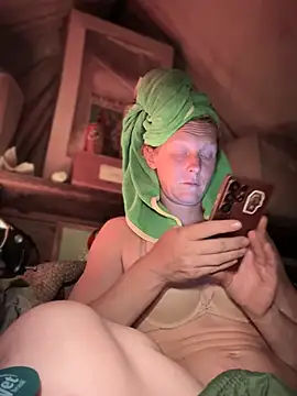 GoldenFlameGoddess online show from 15, 5, 2026